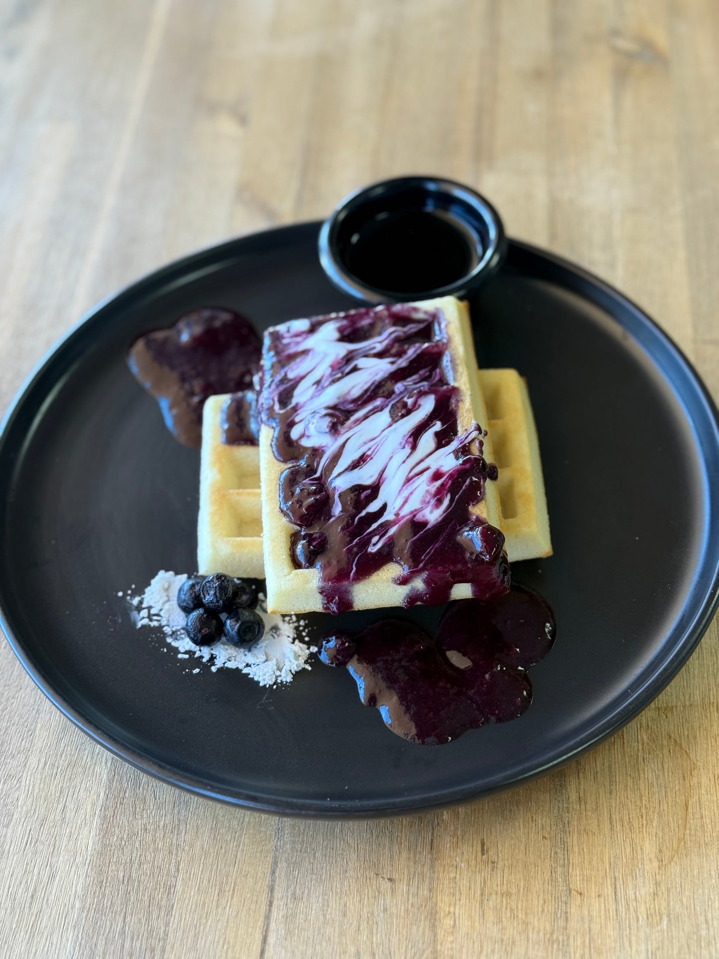 Blueberry Jelly & Greek Yogurt Waffles 🧇