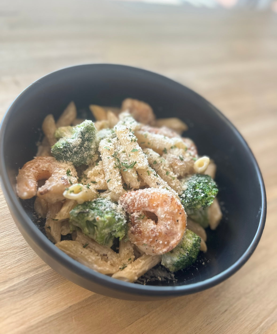 Cheesy Alfredo Shrimp Pasta