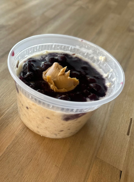 Blueberry Pb & Jelly Overnight oats