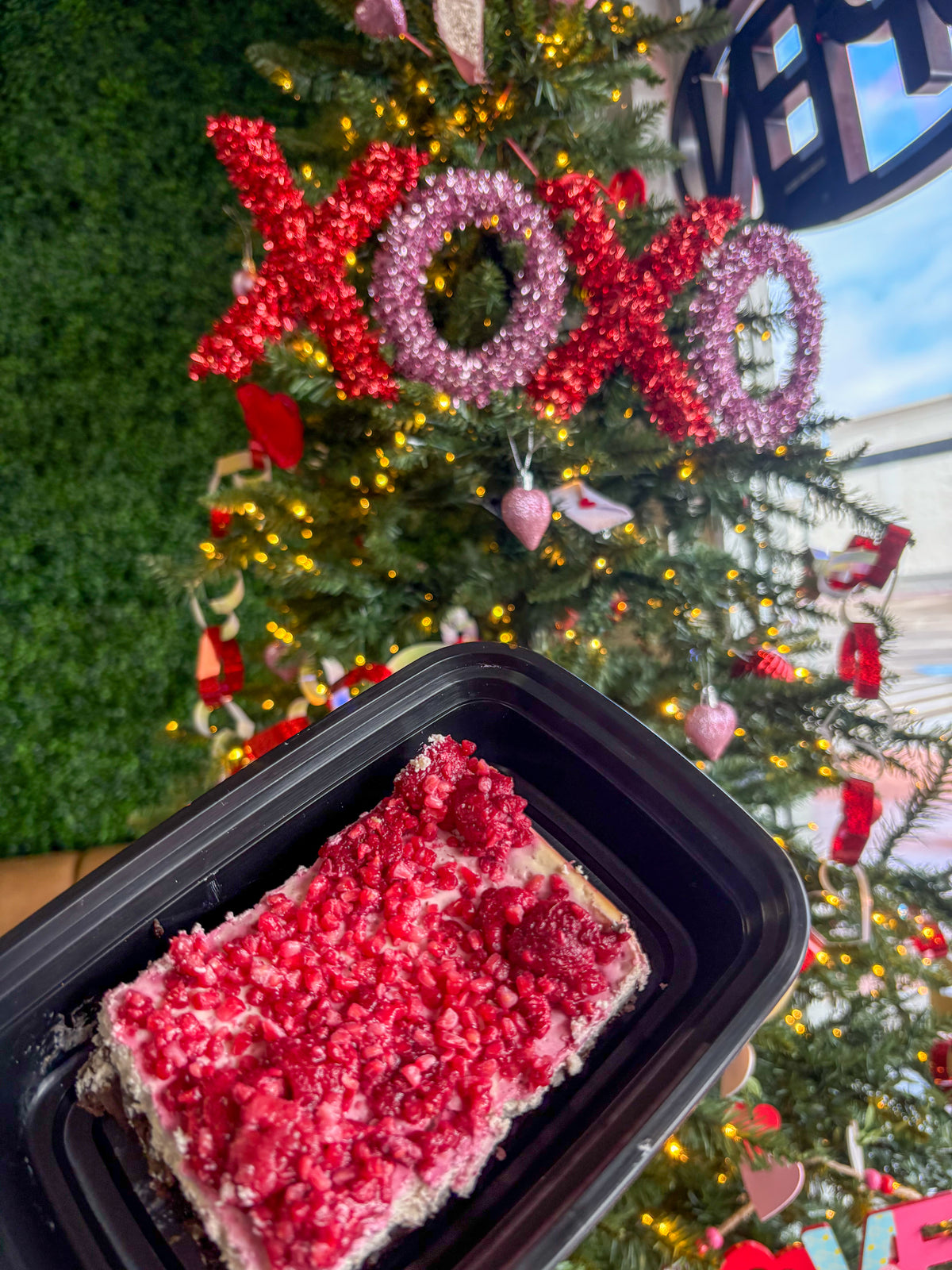 Raspberry Oreo Cheesecake