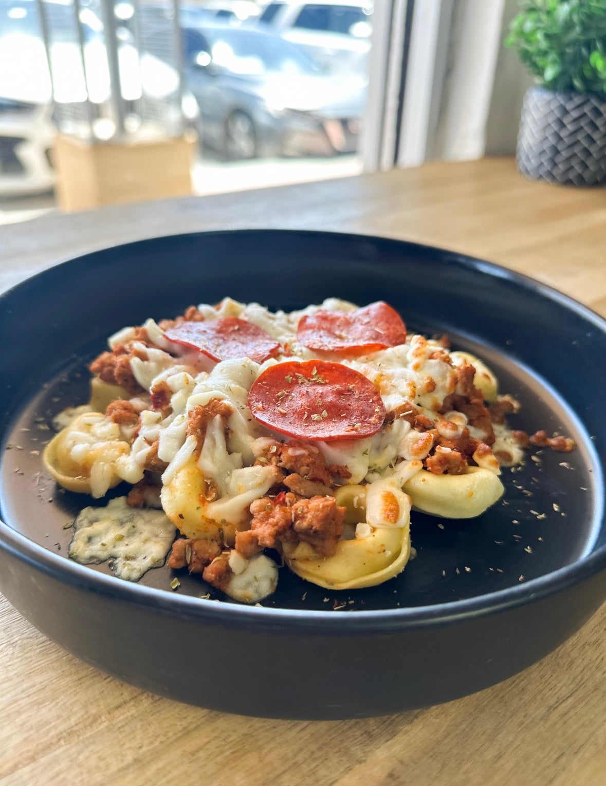 Tortellini turkey pizza
