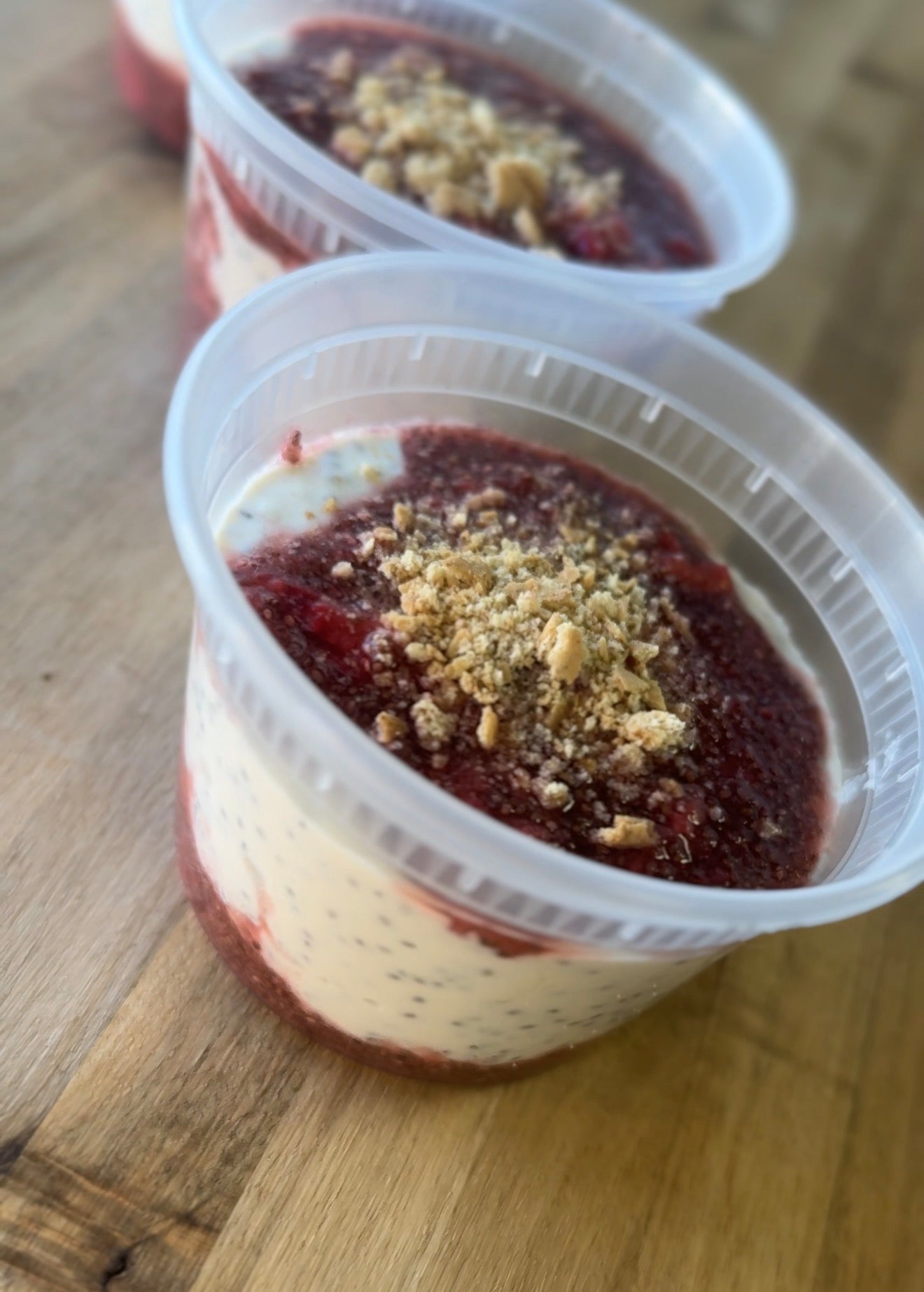 Strawberry cheesecake chia pudding