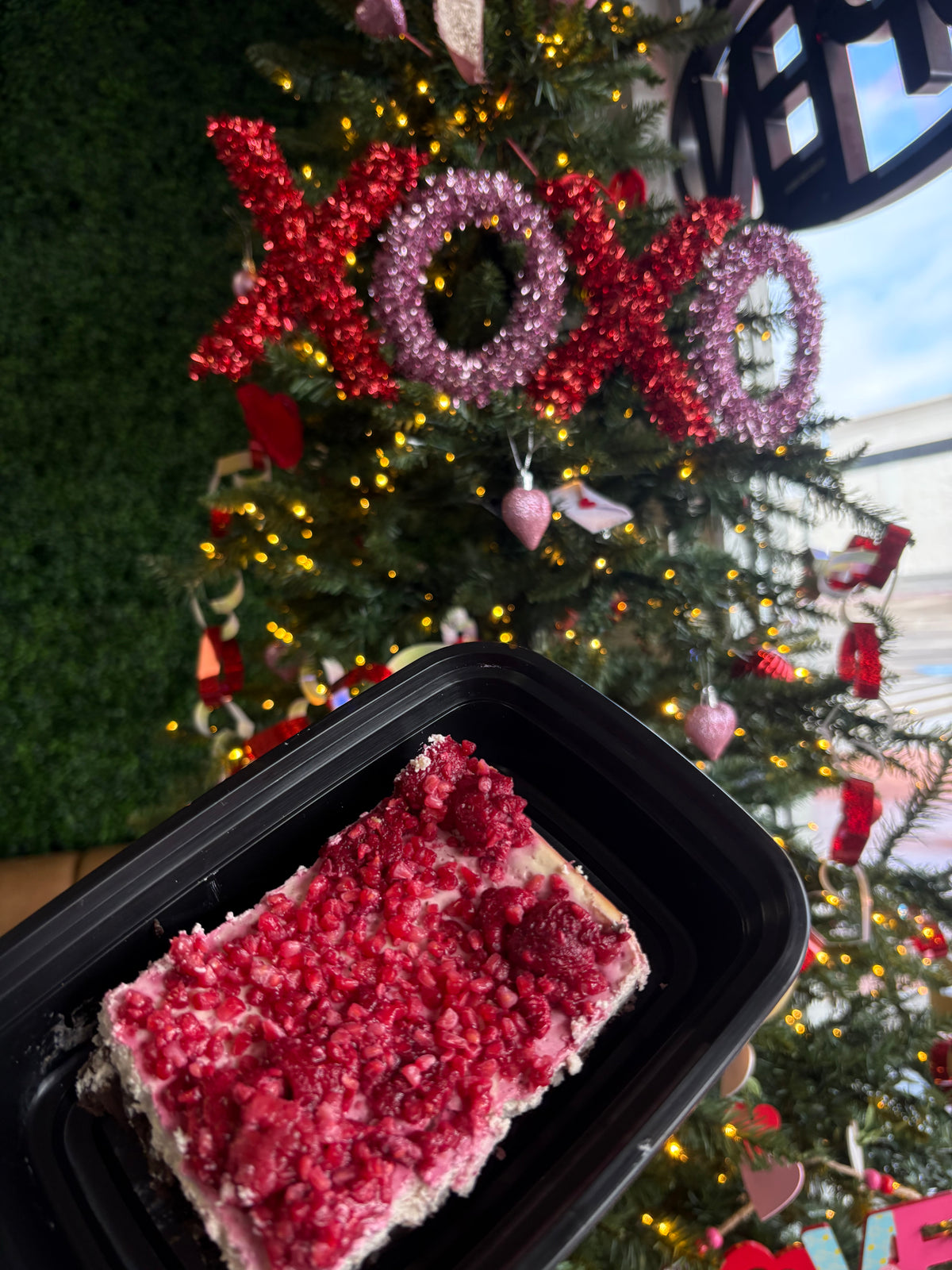 Raspberry Oreo Cheesecake